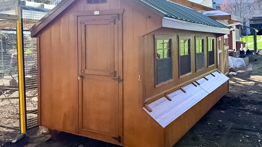 7x16 Quaker Coop in Monmouth Junction NJ 3