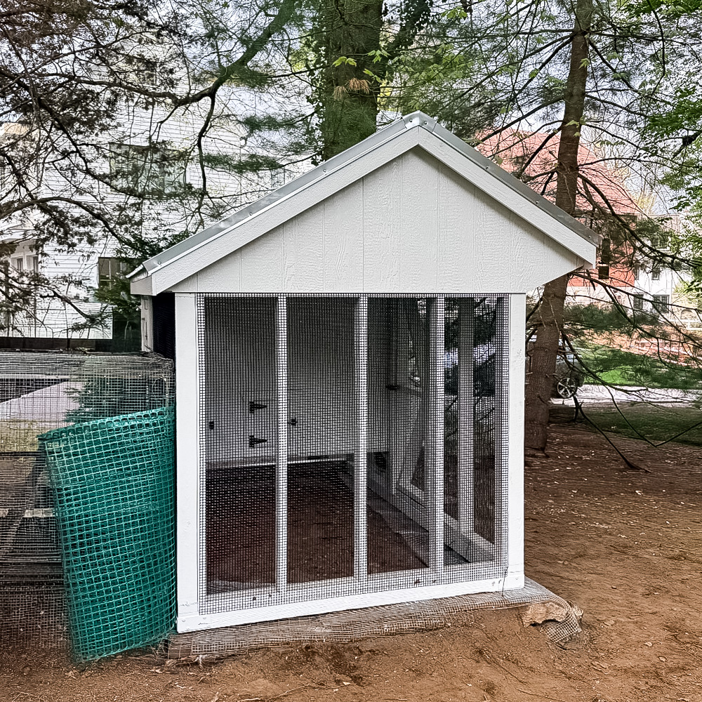 Side View of 6x10 Quaker Combination Coop in West Port CT 1735