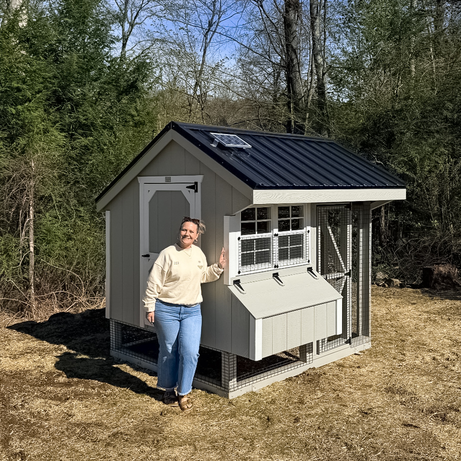 6x8 Quaker Combination Coop in New Milford CT 1710