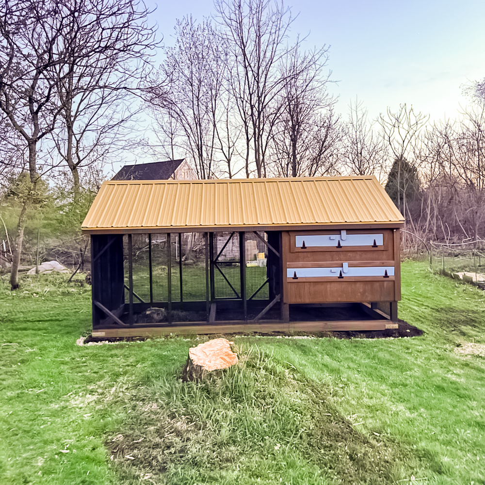7x16 Quaker Combination Coop in Pepperell MA 1717