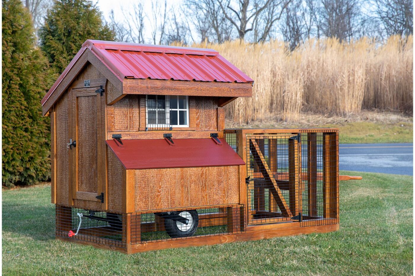 tracor coop with 4 nesting boxes