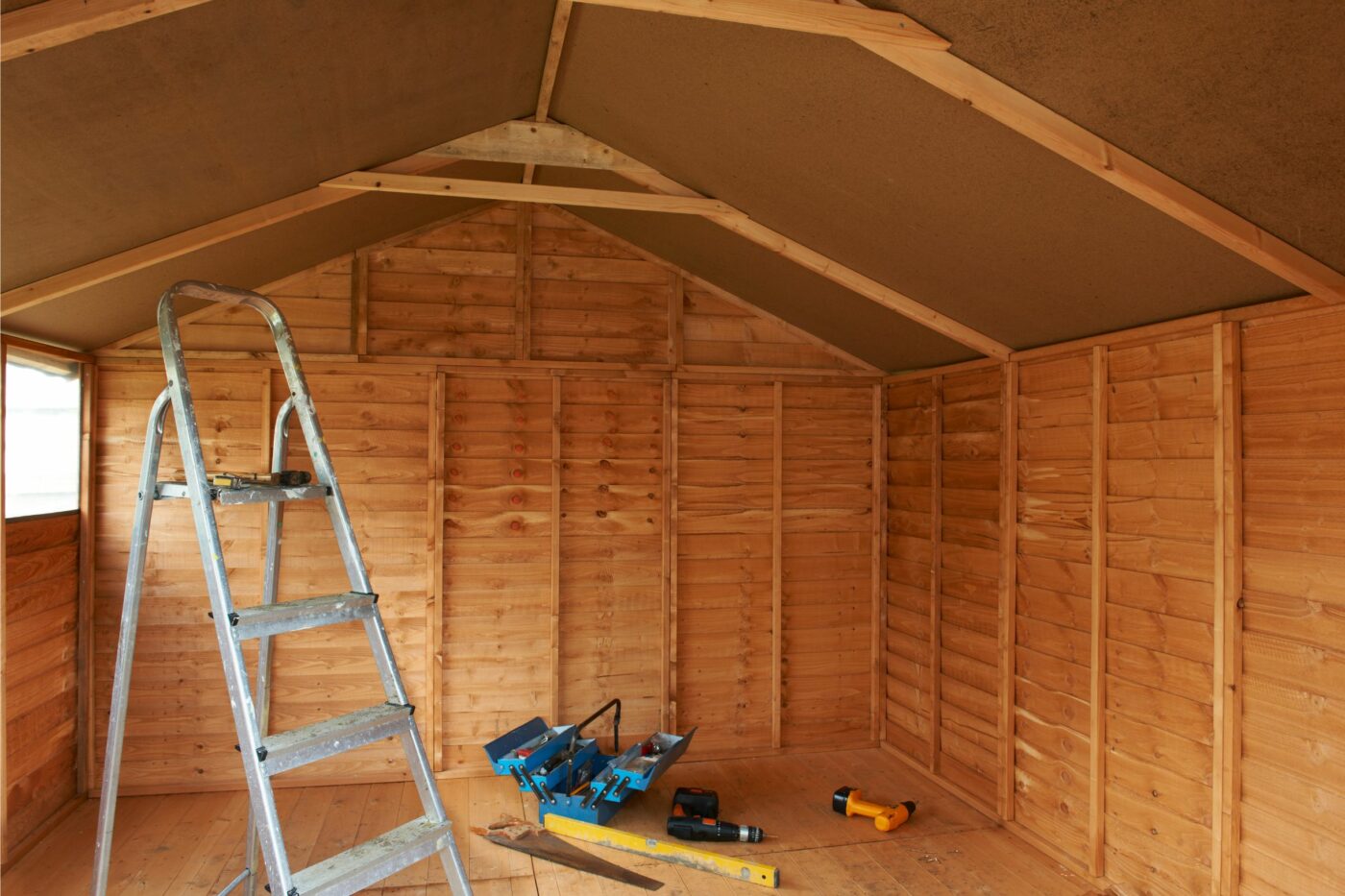 turning a shed into a chicken coop (2)
