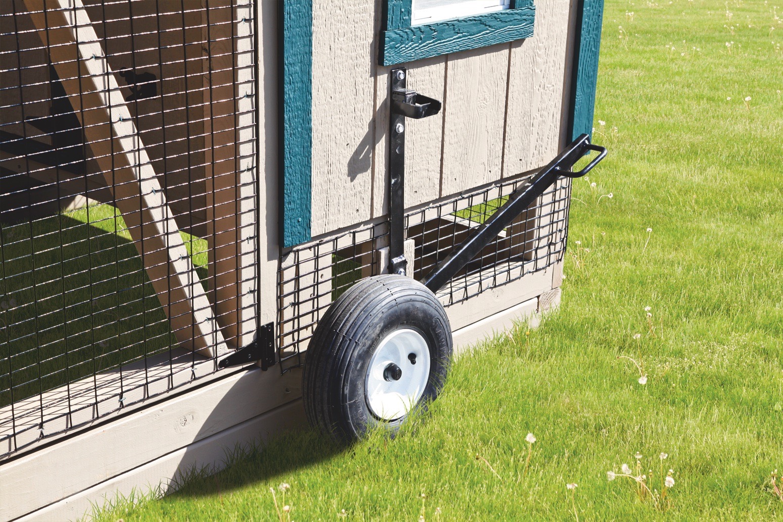 chicken coops on wheels lift lever