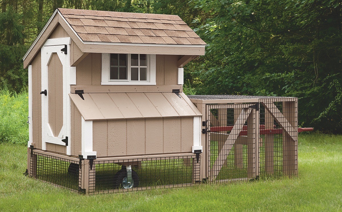 chicken coop tractor Buckskin Q34T Front View